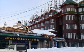 Hilltop Hotel Gulmarg